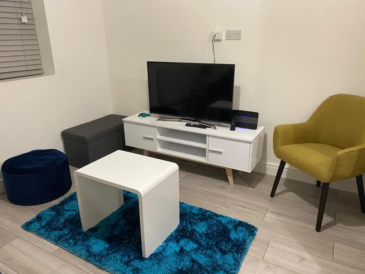Marie'S Serviced Apartments- 2 Bedroom City Stay Бедфорд Экстерьер фото