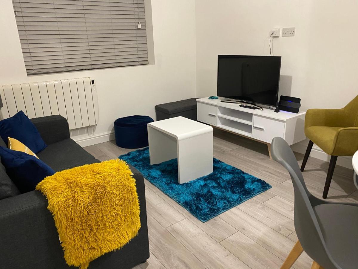 Marie'S Serviced Apartments- 2 Bedroom City Stay Бедфорд Экстерьер фото